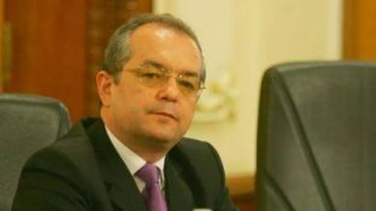 Boc: USL este "gogoaşa umflată a alianței PNL-PSD", sprijinită de "televiziuni de atac"