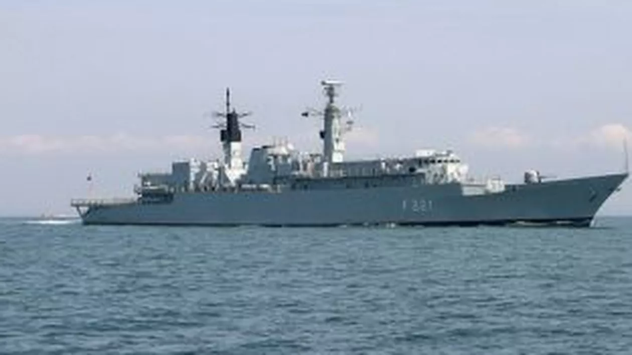 Fregata "Regele Ferdinand", care pleacă în Libia, parte dintr-un scandal de corupţie româno - britanic