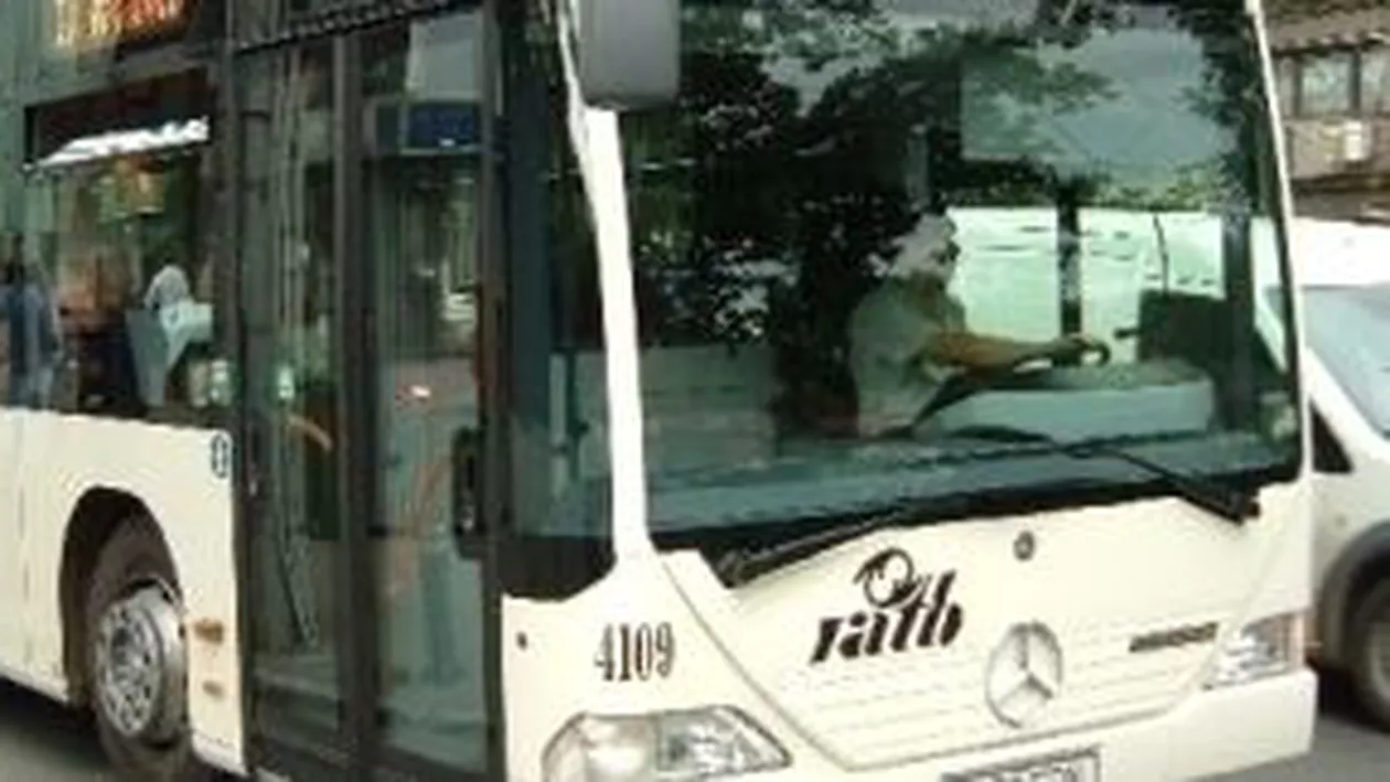 Autobuz implicat într-un accident din Capitală: Şapte oameni au fost răniţi