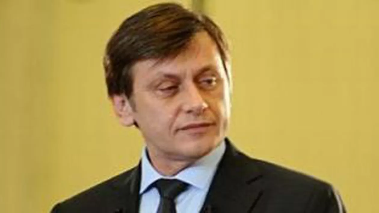 Crin Antonescu: Vrem să condiționăm dreptul la vot al diasporei de plata a cel puțin unui impozit în țară