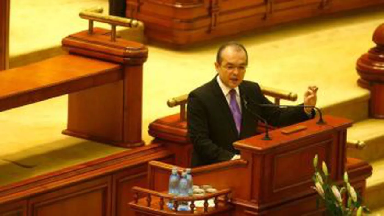 Salariile din educație, plafonate. Boc: Guvernul ar putea să-și asume iar răspunderea