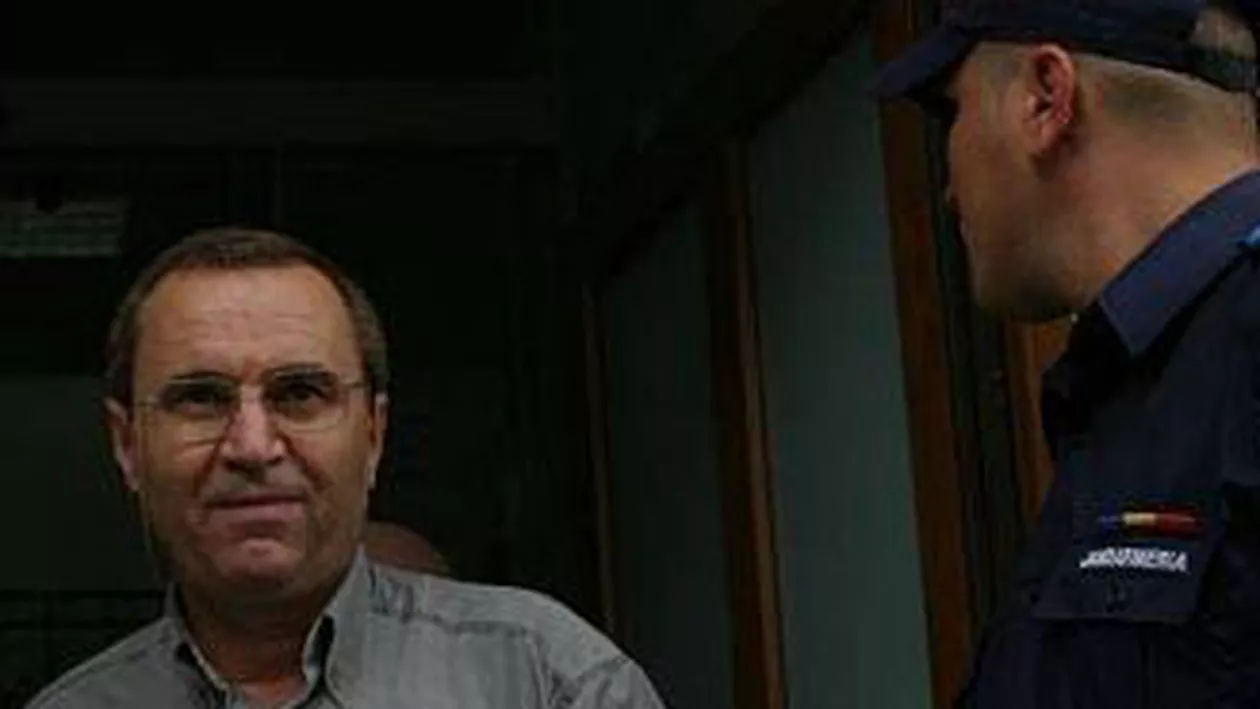 Dinel Staicu, condamnat la şapte ani de închisoare în dosarul fraudării BIR