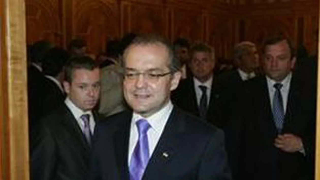 Boc: Acțiunile OMV Petrom nu vor fi vândute sub preţul din 2004 pentru întregul pachet