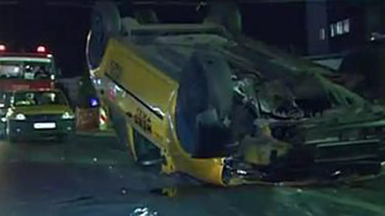 București: Un taximetrist vitezoman s-a răsturnat pe șosea