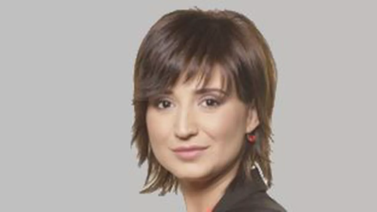 Sanda Nicola trece de la Moni la Gaddafi, într-o dezbatere despre jurnalismul politicii contemporane
