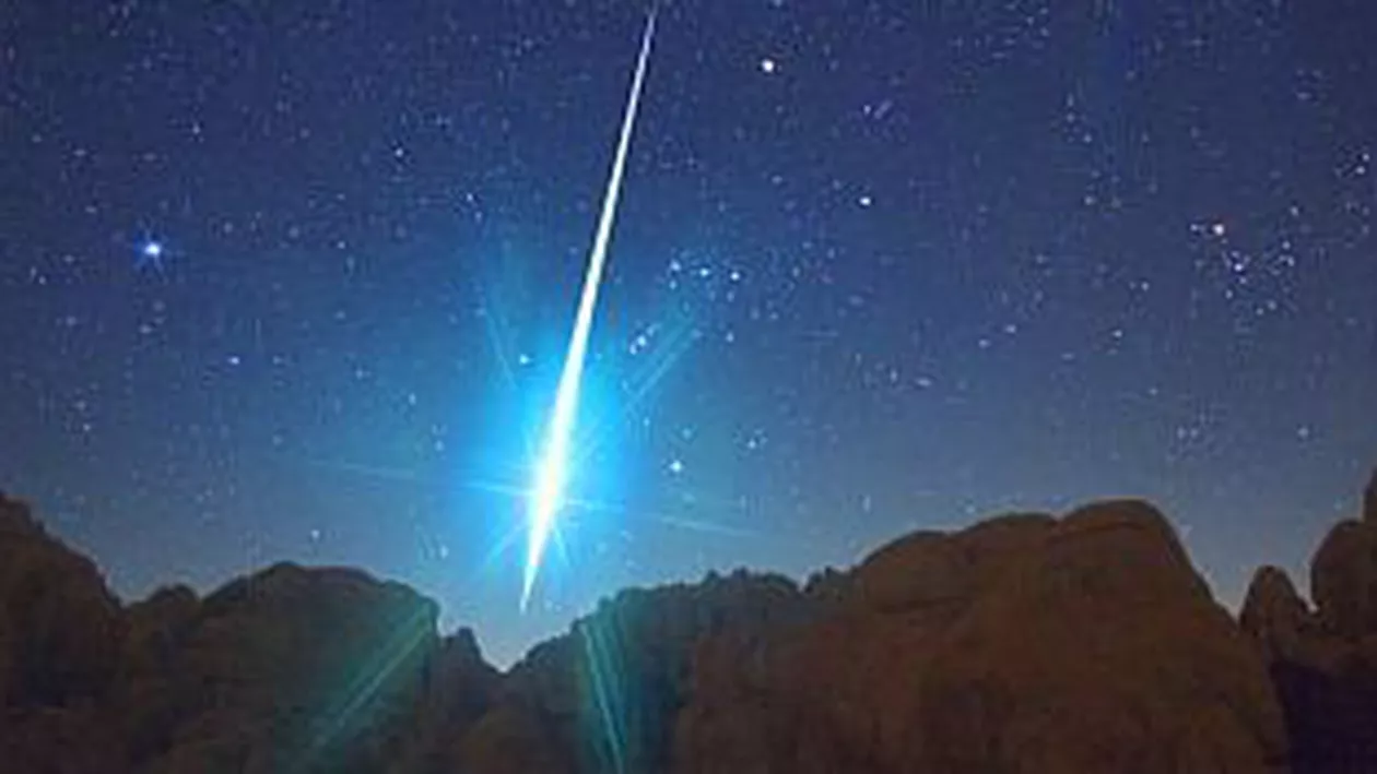 Un meteorit a aterizat în grădina unui bărbat din Botoşani