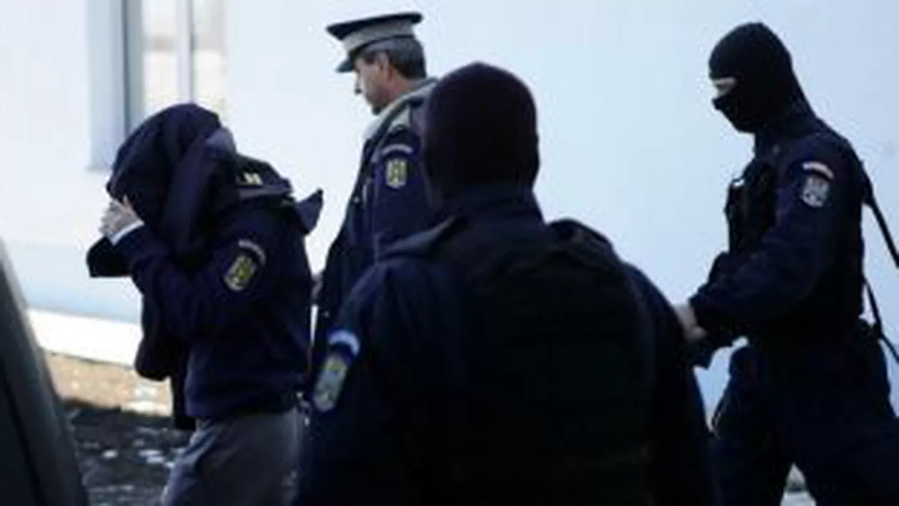 Vama Naidăş: 55 de lucrători vamali, trimişi în judecată de procurorii DNA