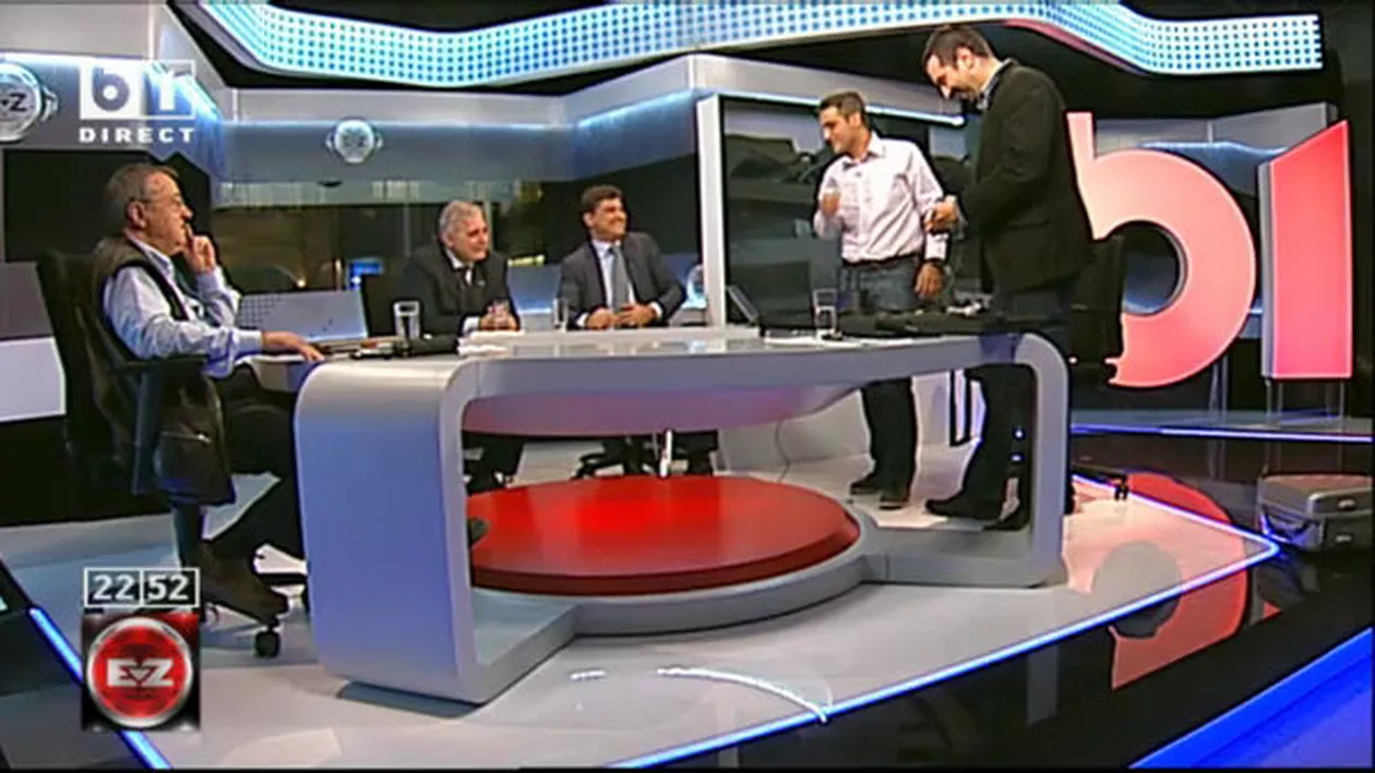 Ipoteză: Avionul de mici dimensiuni din Hunedoara ar fi rămas fără combustibil