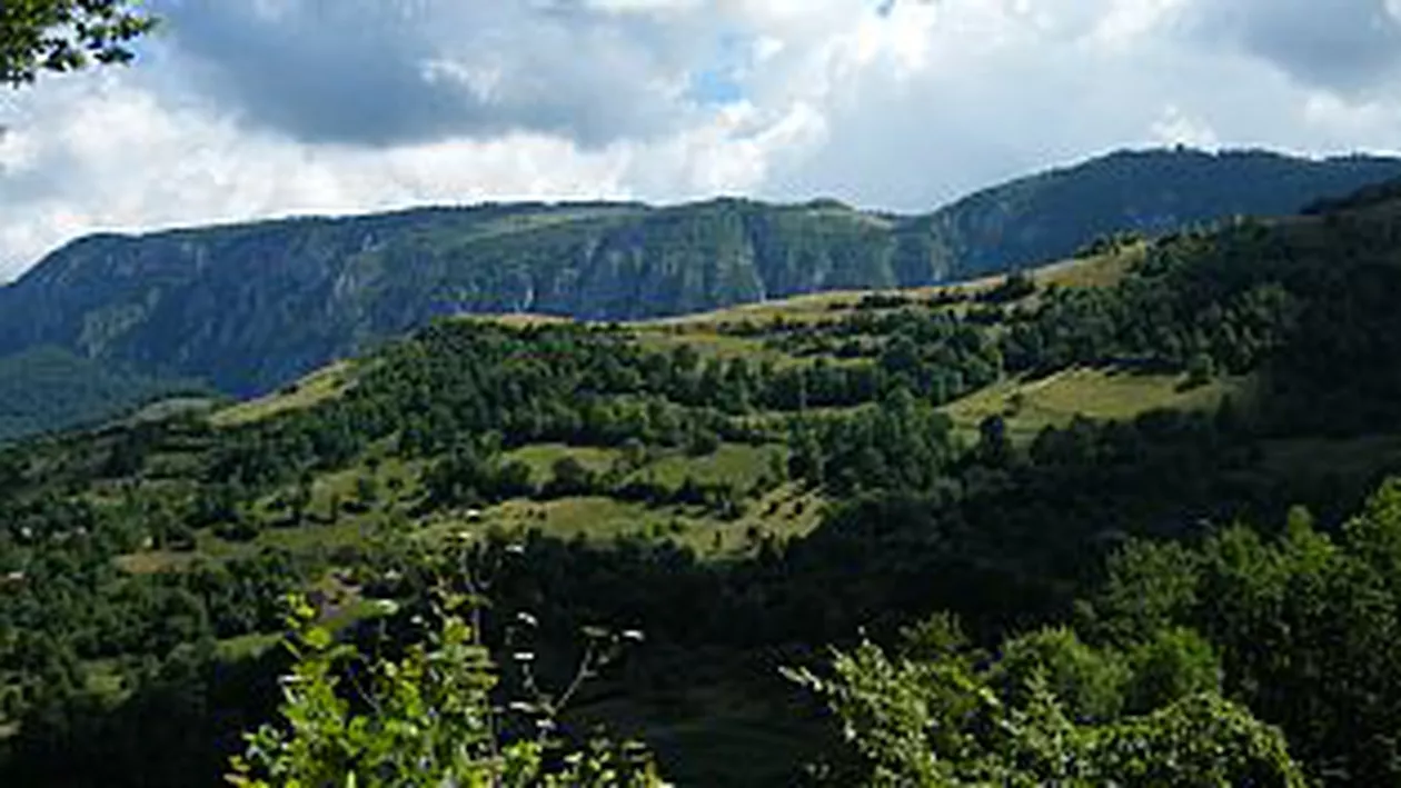 Bihor: Doi turişti polonezi au murit după ce au fost loviți de un fulger