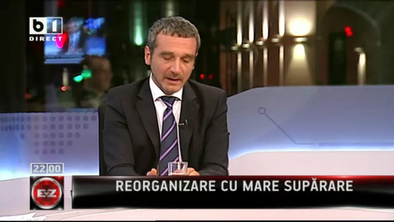 India: Cel puțin 33 de morți în urma unei coliziuni dintre un autobuz și un tren