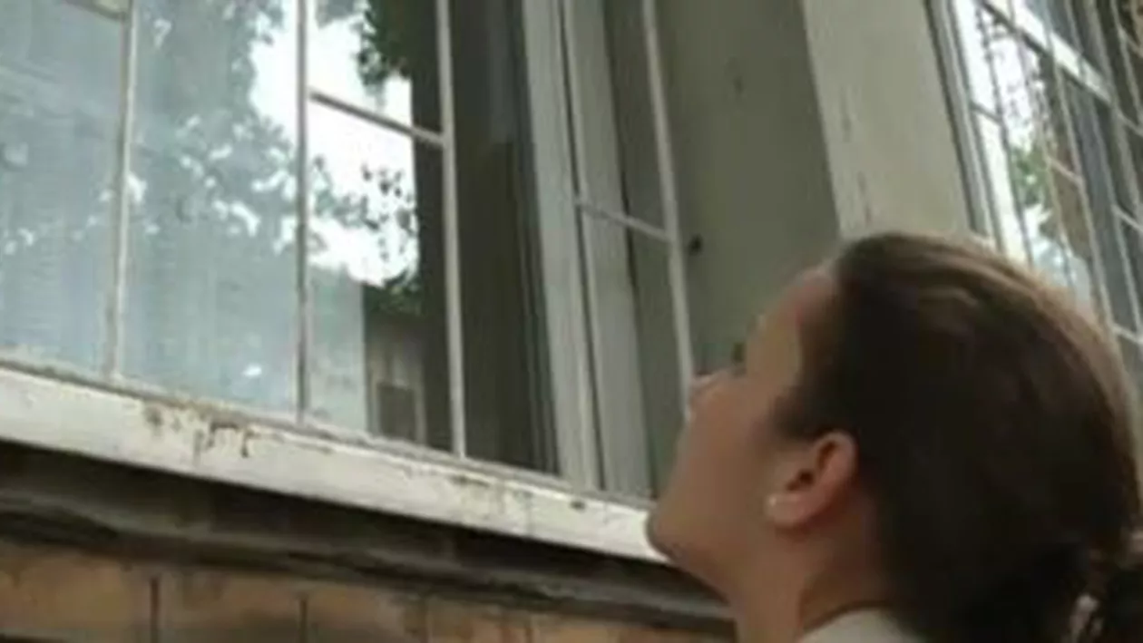 Fraudă la bacalaureat: 98 de elevi din Timiș, eliminați după ce s-a constatat că au lucrări identice