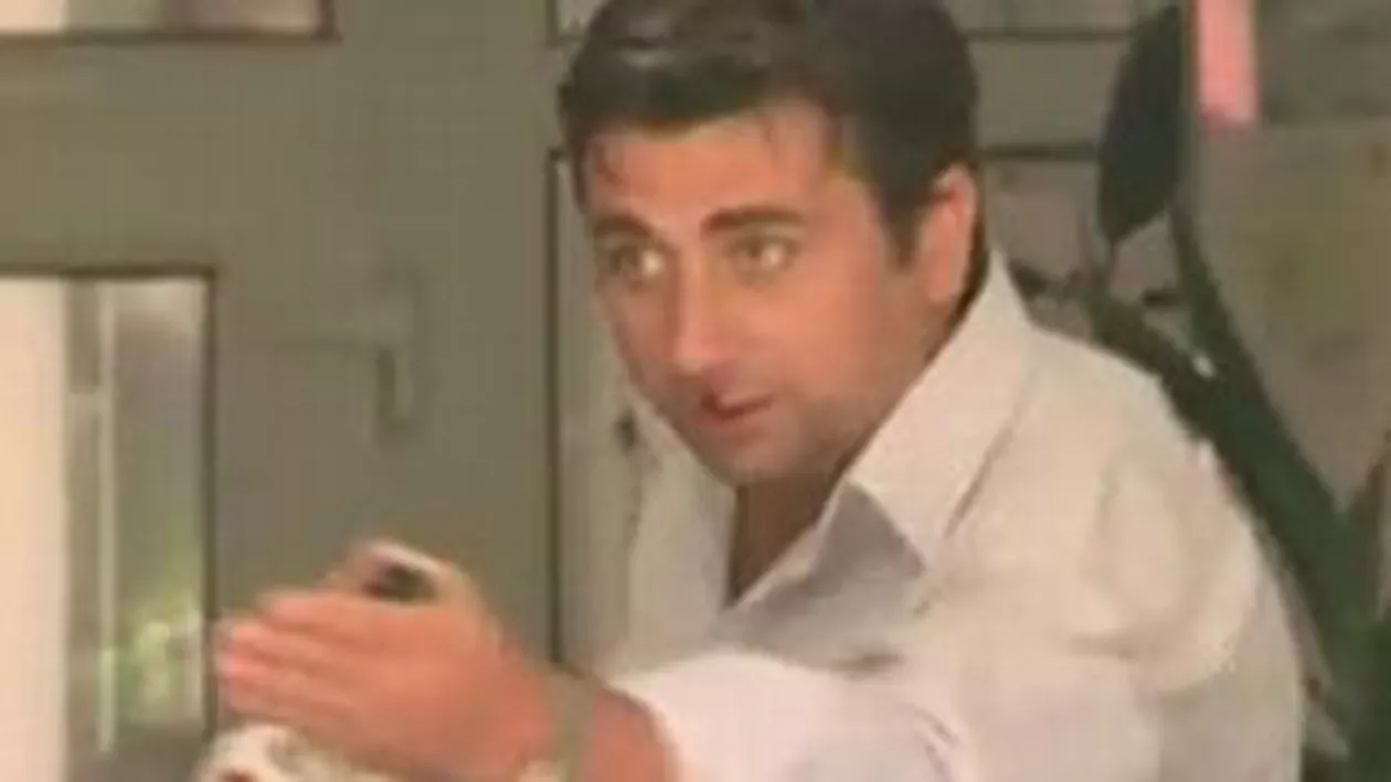 Incidente la Bacalaureat: Cameraman, agresat de un bodyguard în curtea unui liceu din București