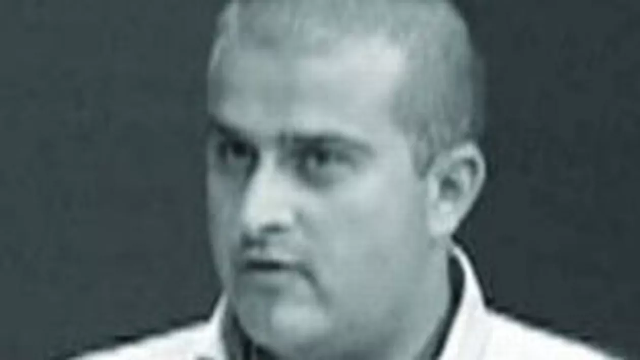 Proces cu arme la Tribunalul Dâmbovița. Fiul deputatului PSD Ion Dumitru a scos pistolul pe masă