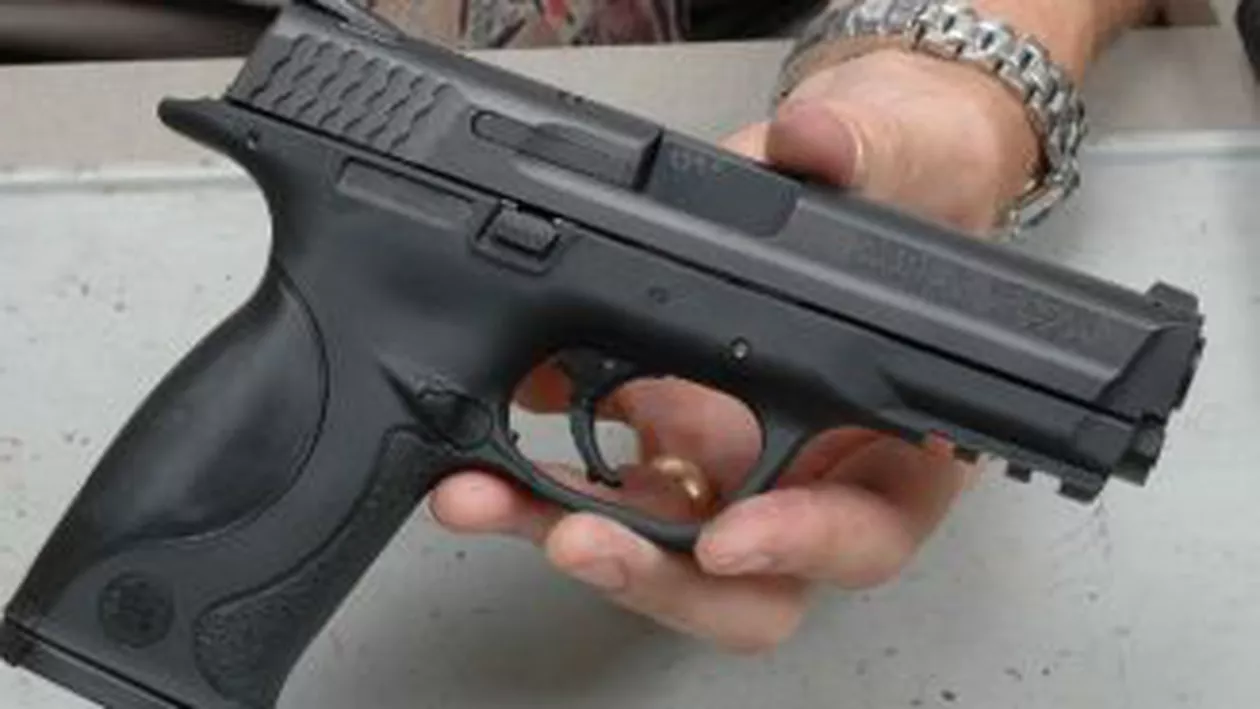 București: Scandal cu focuri de armă în zona Apărătorii Patriei. Un bărbat a fost rănit