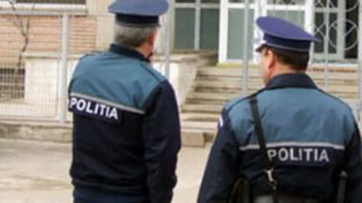 Polițiștii din Timișoara care l-au prins de agresorul celor trei femei înjunghiate, premiați cu diplome de excelență