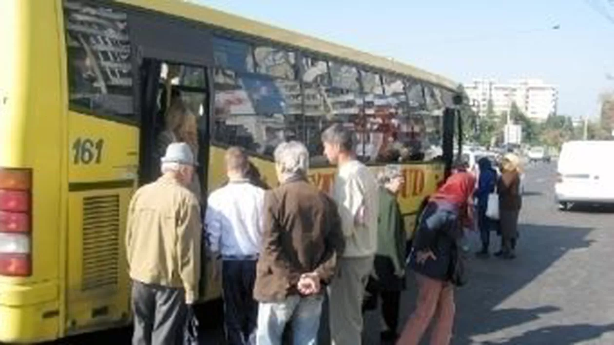 PNL acuză PDL de turism electoral în Neamț: „Opt autocare asigură turism gratuit votanților”