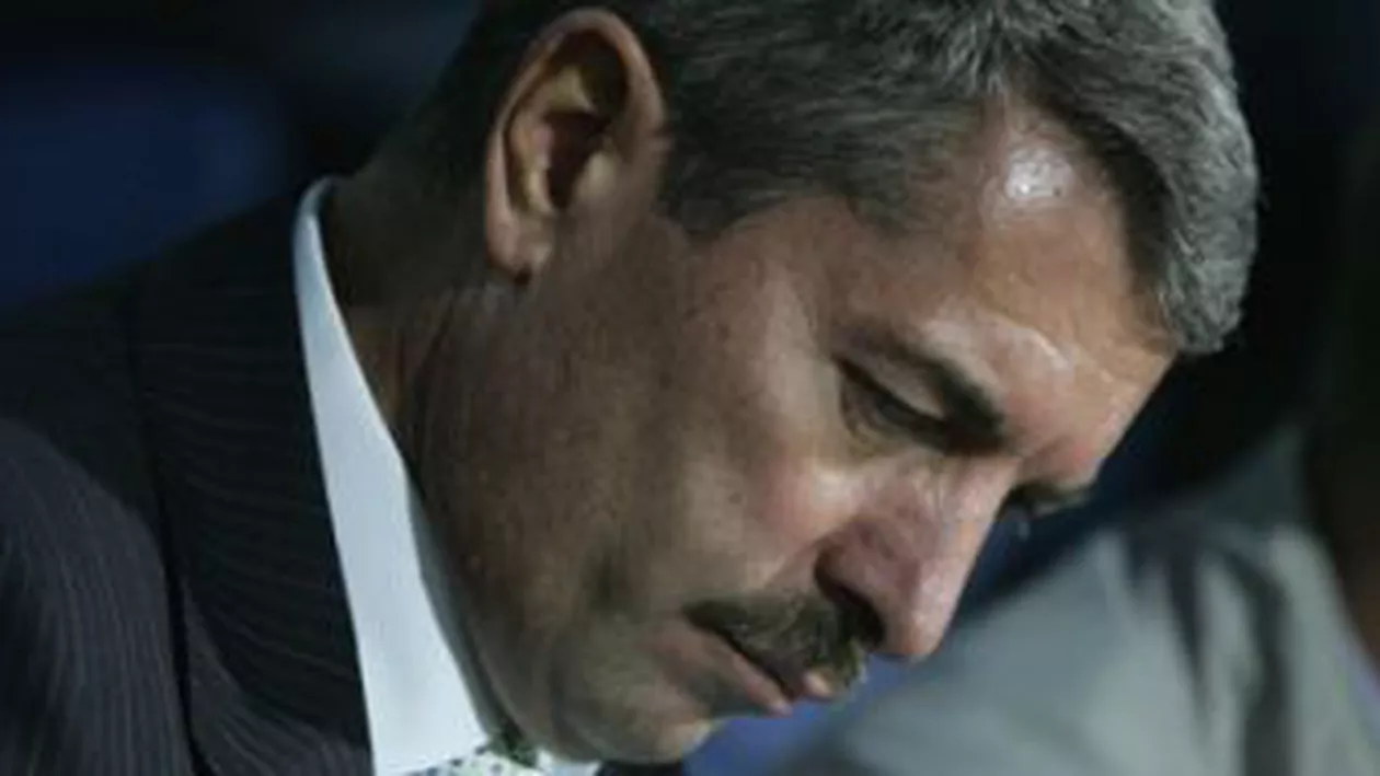 Vasile Avram, arestat preventiv pentru 29 de zile. FRF l-a suspendat din funcţia de preşedinte al CCA