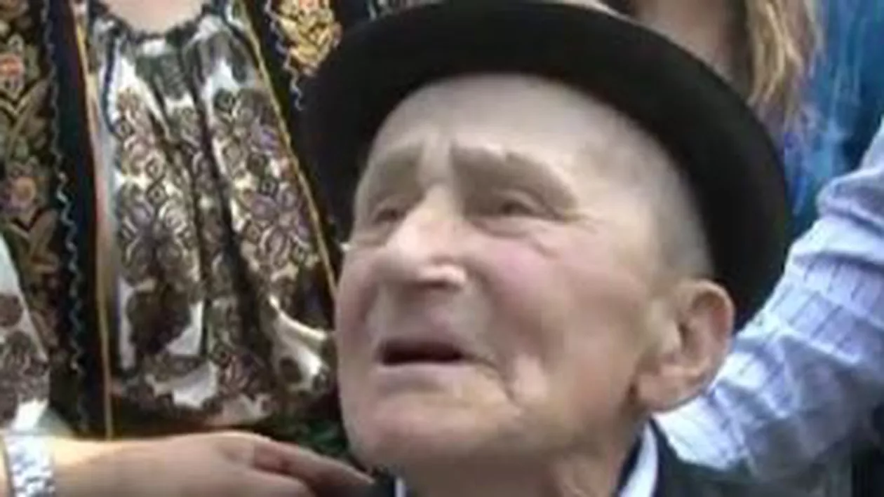 Un secol de viață: Cel mai bătrân pompier din România are 100 de ani și locuieşte în Argeş!