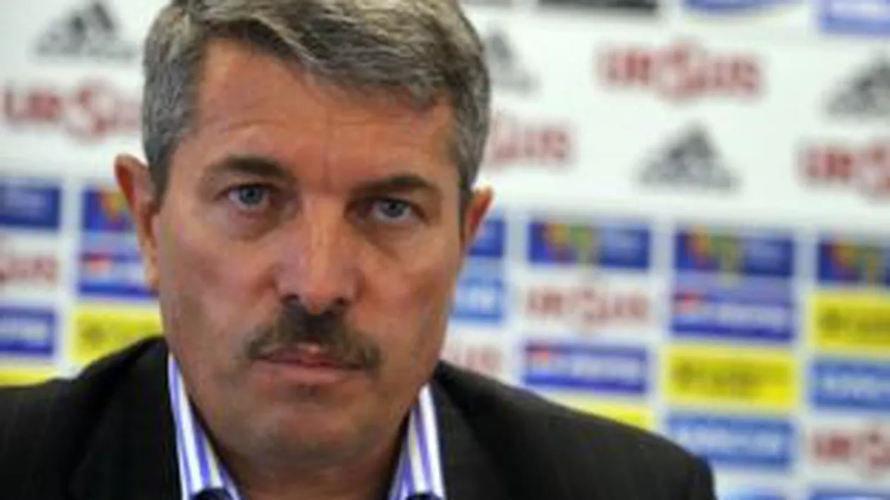 Şeful arbitrilor, Vasile Avram, ar urma să-i dea în vileag pe marii rechini din fotbal