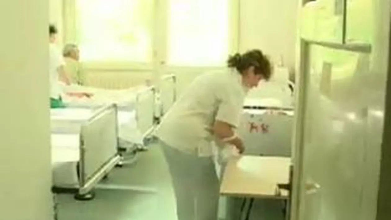 Iași: Trei copii au ajuns la spital drogaţi şi beţi. O fetiță de 8 ani, în comă alcoolică