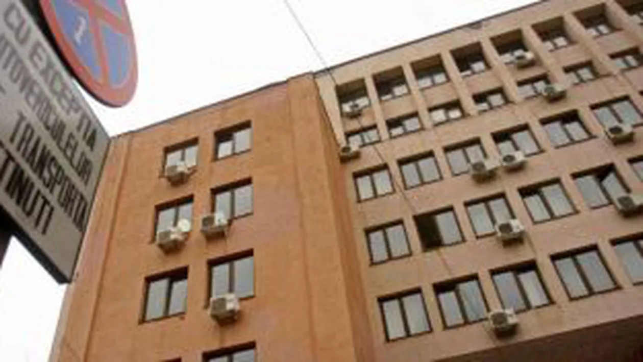 Conflict cu cuțite în fața Curții de Apel București