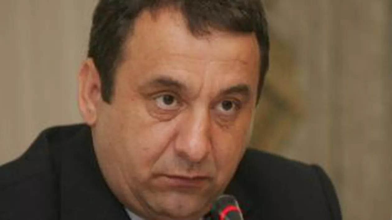 Șeful ANOFM a primit mită 22.000 euro şi 19.000 lei. Instanța a decis arestarea sa