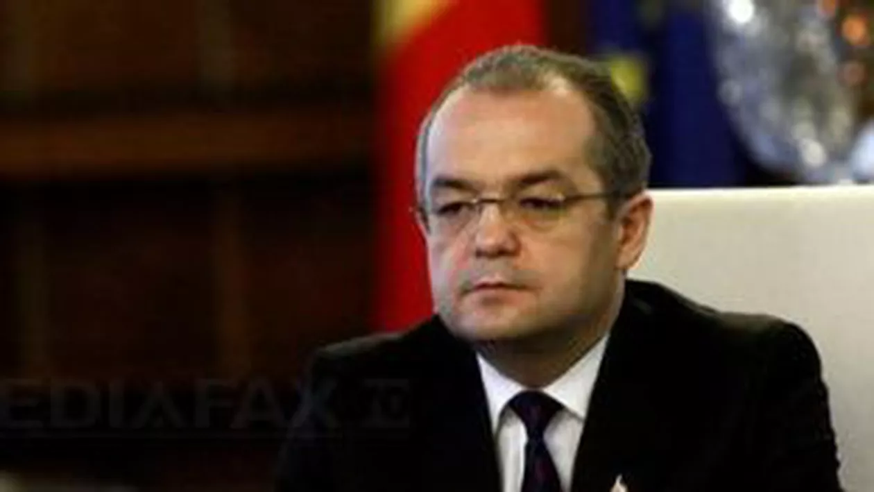 Boc îl amenință cu demiterea pe șeful INS: „Ceea ce s-a întâmplat este forma supremă a incompetenţei”