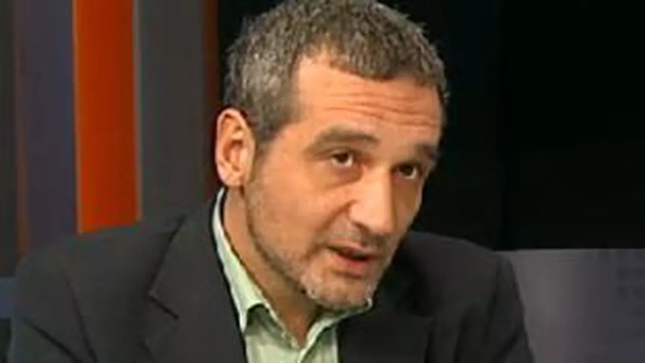 Sebastian Lăzăroiu, despre demiterea sa: Am fost confuz, nu mi-am amintit să fi criticat PDL-ul. Boc a renunțat la mine, nu Băsescu