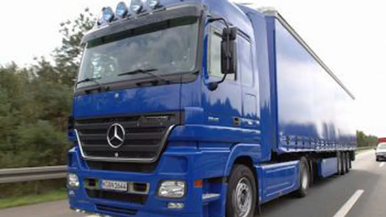 Șoferul tirului implicat în accidentul din Ungaria suferea de enterocolită. Boala și tratamentul provoacă somnolență