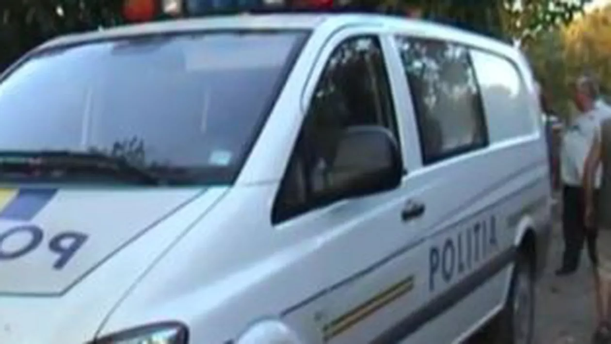 Șeful Poliției Borsec și un subordonat al acestuia au fost reținuți pentru trafic de influență și șantaj