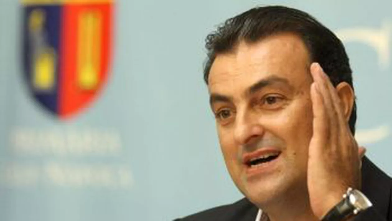 Primarul din Cluj, Sorin Apostu, acuzat de luare de mită. Edilul a fost reținut de procurorii DNA