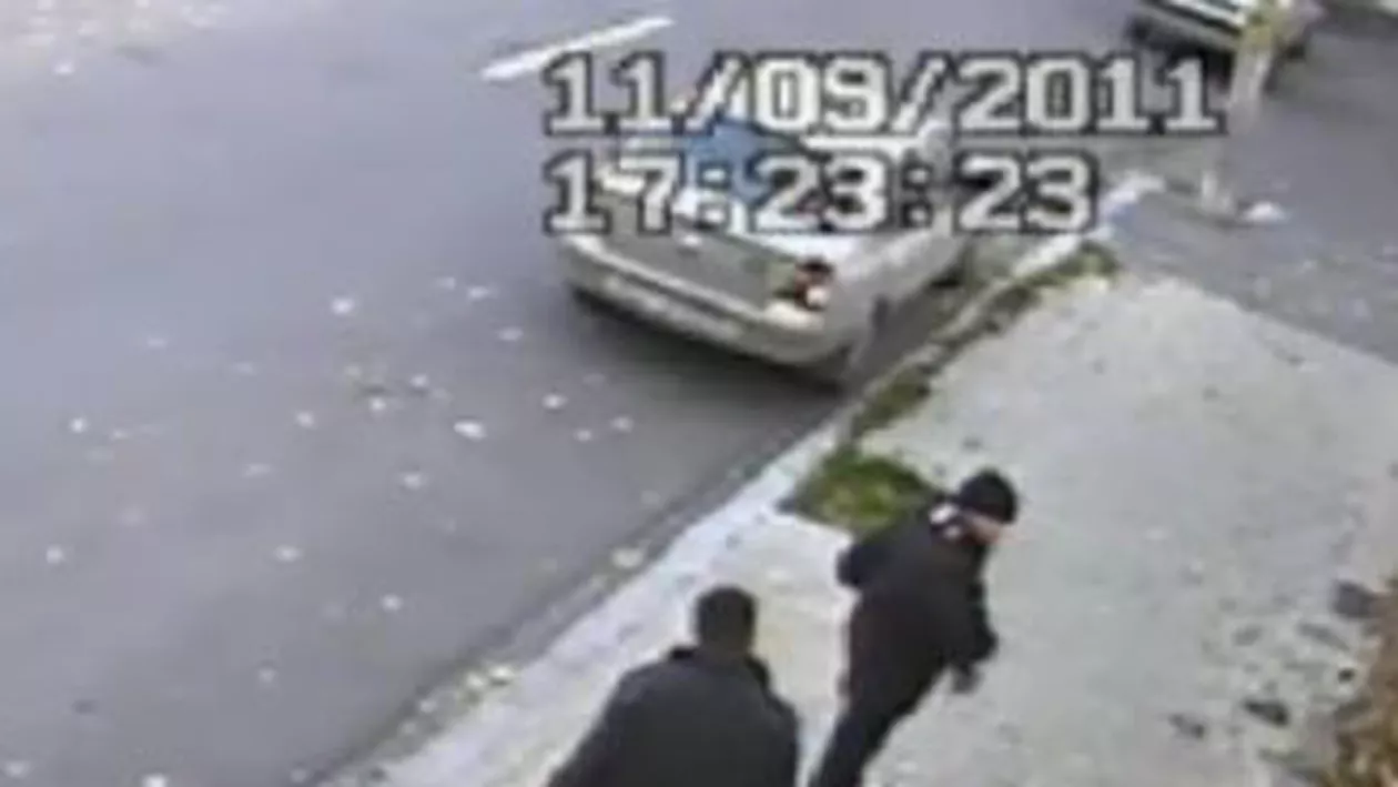 Mașina unui parlamentar din Constanța, spartă de hoți. O cameră de supraveghere a surprins întreaga scenă