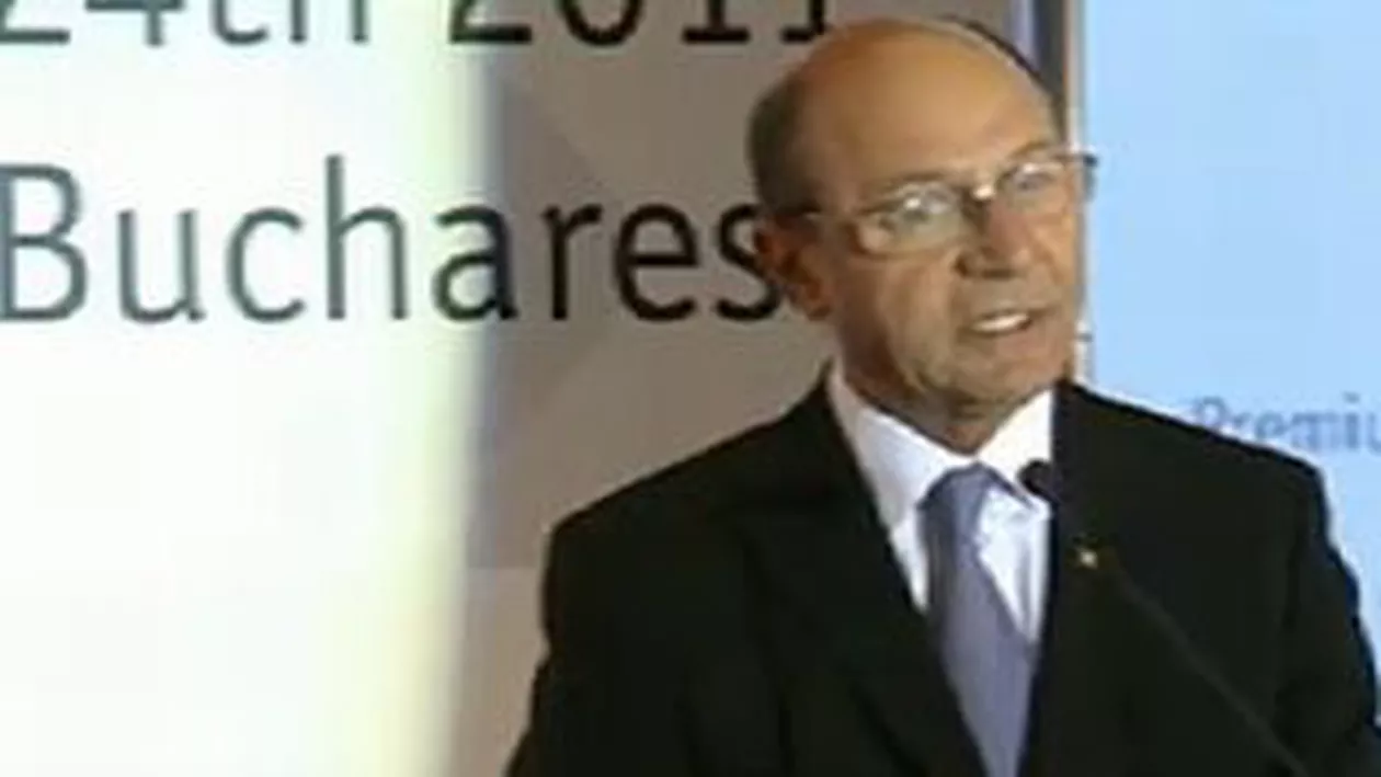 Băsescu, către bănci: Aţi obţinut profituri uriaşe. Vreau să cred că nu vom fi puşi să vă plătim lăcomia