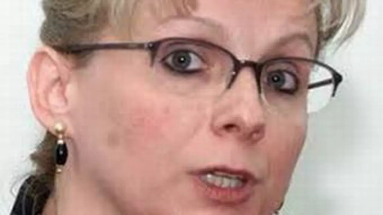 Senatorul Iulian Urban: Codul Etic este doar o glumiţă dacă Emil Boc nu o demite pe șefa SGG