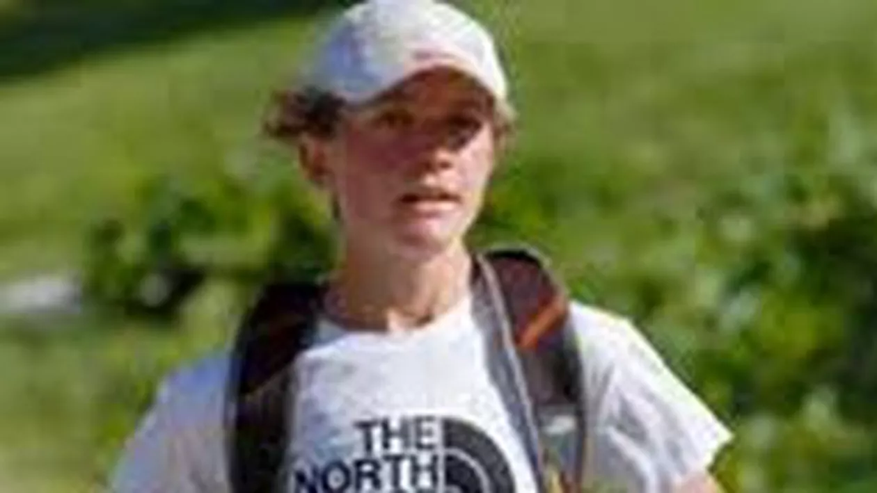 O alergătoarea britanică de ultra-maraton a stabilit un nou record în competiția Everest Trail Race