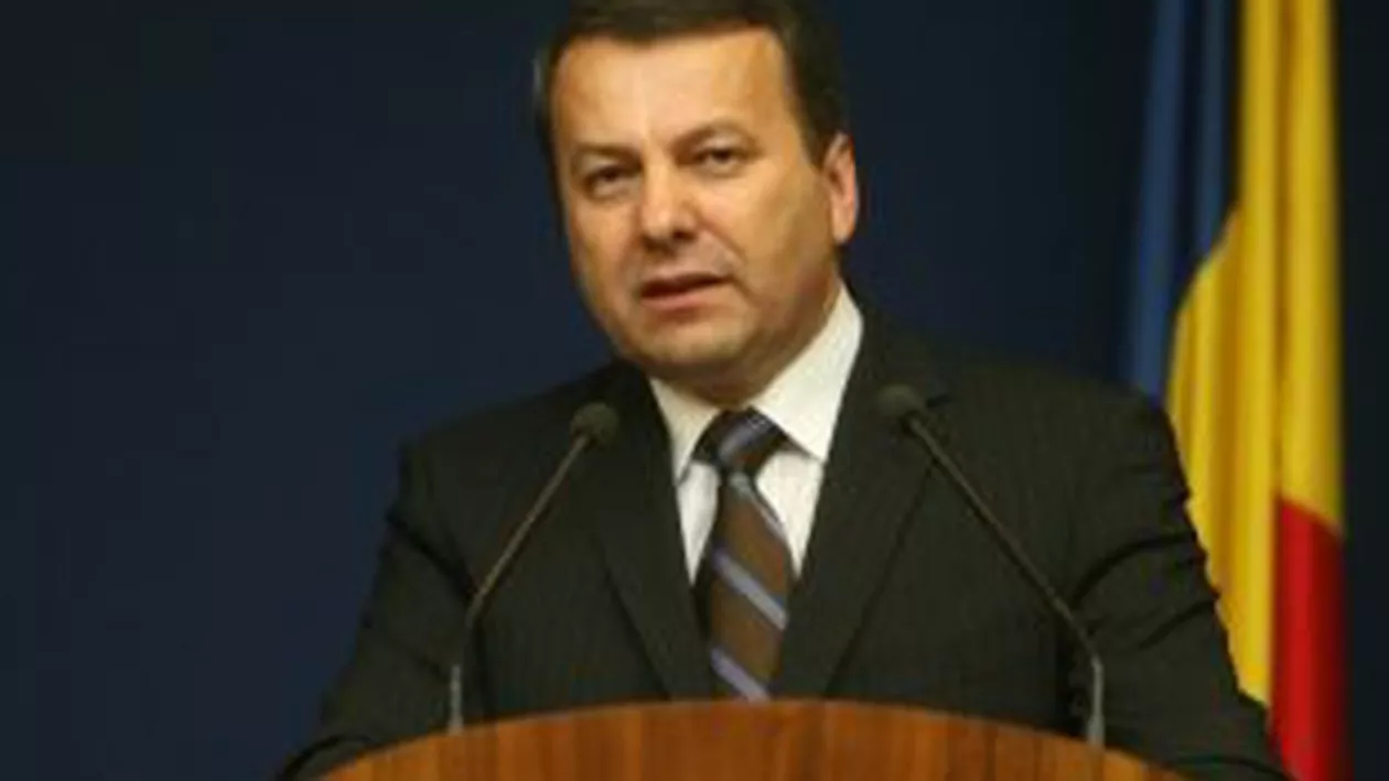 Ialomițianu: Purtăm negocieri pentru o posibilă creștere a salariului minim la 700 lei