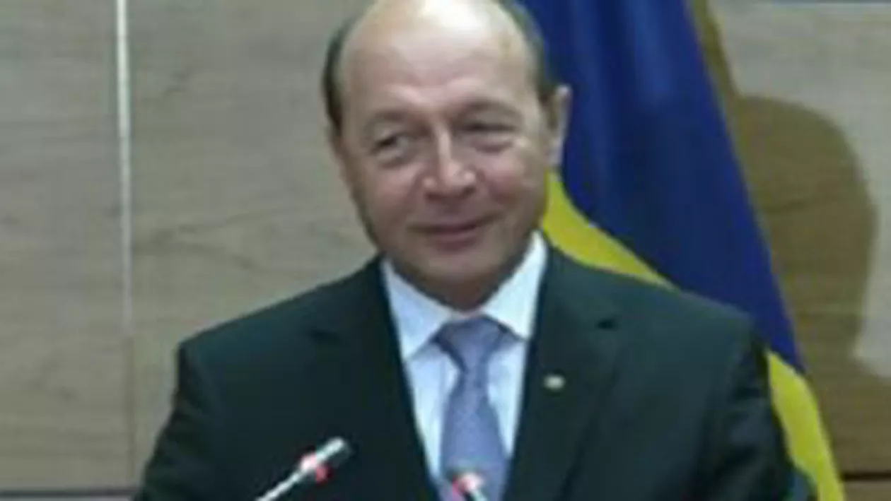 Băsescu: Noul Cod Civil a transferat asupra notarilor responsabilități pe care nicio categorie profesională nu le-a avut în România