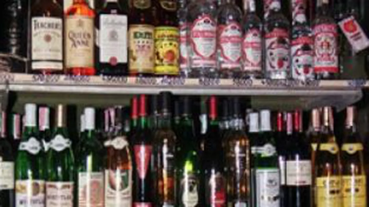 Românii beau mai puțin: Consumul de alcool a scăzut cu 18% în acest an