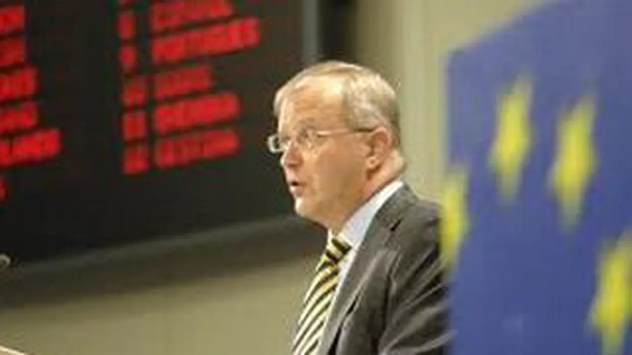 Oficial european: Avem 10 zile să salvăm moneda unică