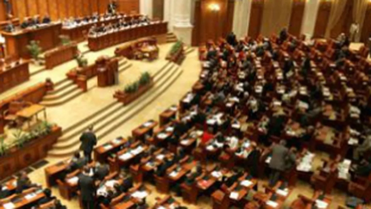 Bugetul Camerei Deputaților, adoptat într-o variantă mai mică decât cea votată de deputați