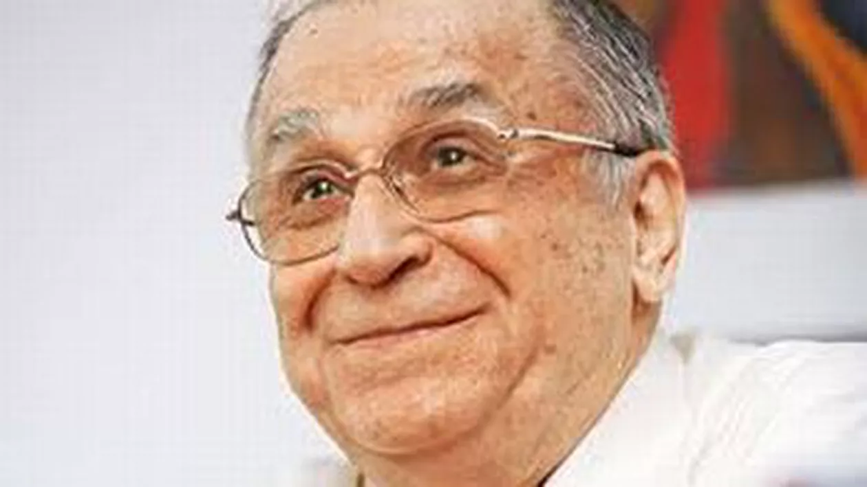 Iliescu: Mircea Geoană - un individ din cauza căruia PSD a pierdut confruntarea electorală. Comasarea alegerilor - o șmecherie