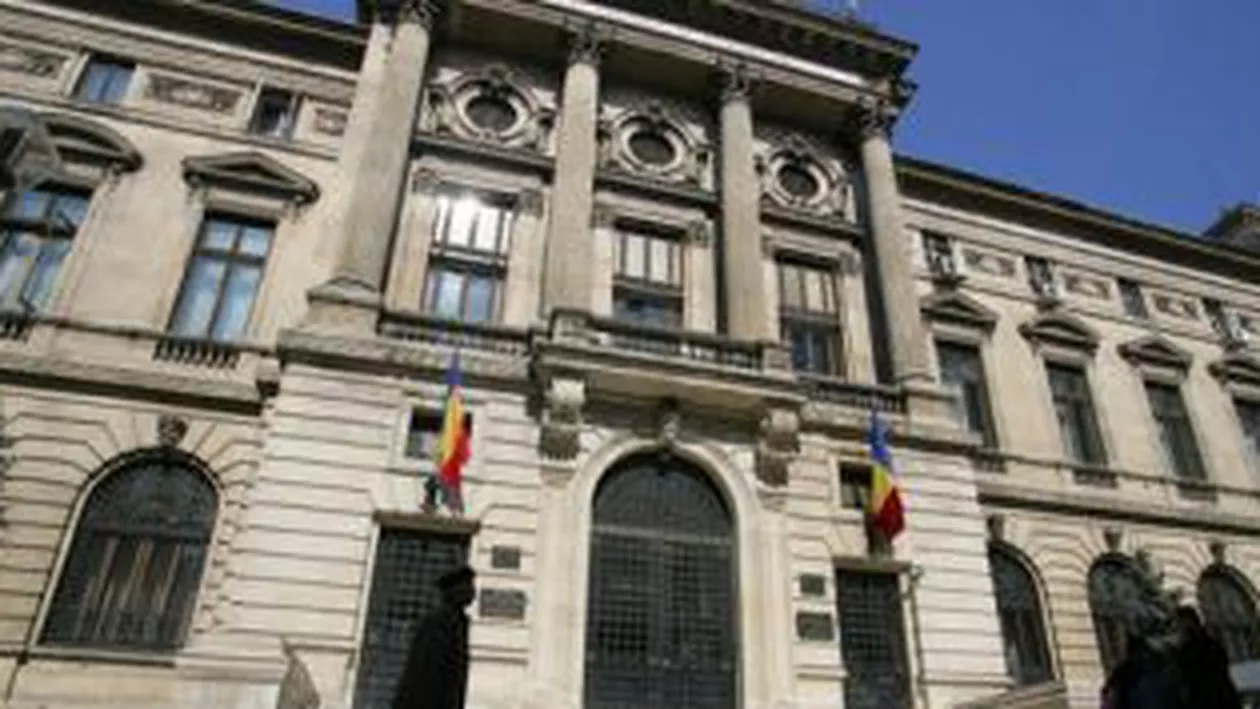 Cinteză, BNR: Sistemul bancar va încheia pe pierdere în acest an. Operațional, băncile mai produc venituri care să acopere pierderea