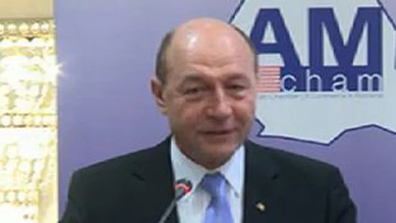 Traian Băsescu atacă Nokia şi Ford: S-au angajat să facă 300.000 de maşini şi fabrică 20.000 de remorci