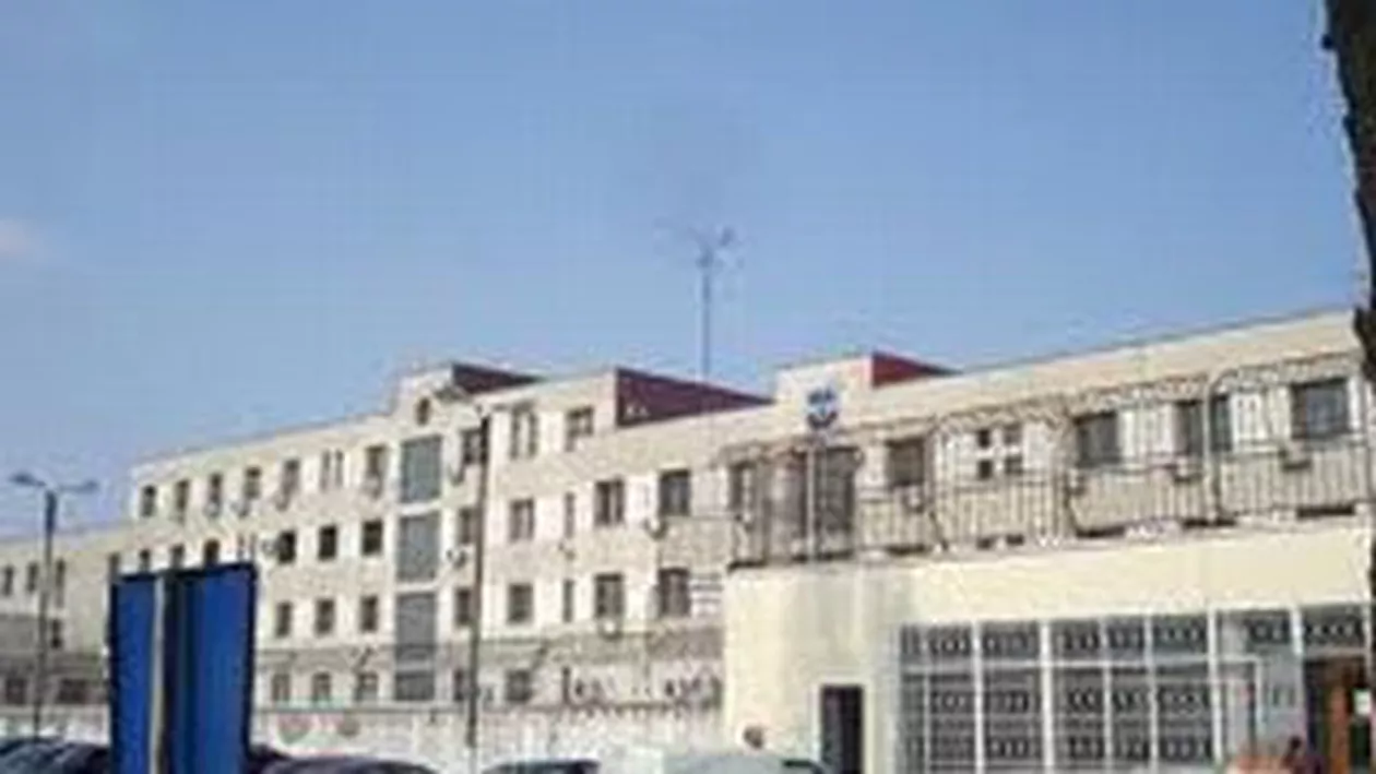 Șef de secție de la penitenciarul de maximă siguranță Rahova, reținut pentru luare de mită