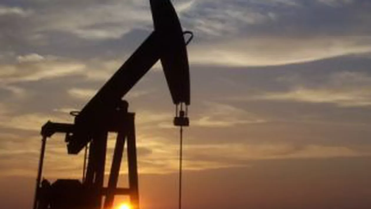 Prețul barilului de petrol a urcat cu trei dolari, pe fondul temerilor legate de Iran și Kazahstan