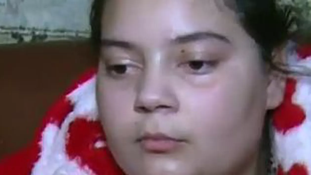 Să o ajutăm pe Ana Maria, o adolescentă de 15 ani care suferă de o boală gravă a măduvei osoase