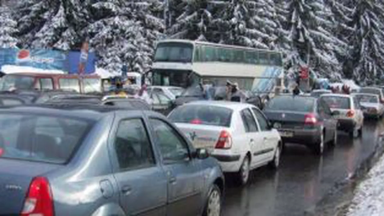 Trafic îngreunat pe DN1: Polițiștii recomandă ruta Săcele pentru a evita aglomerația