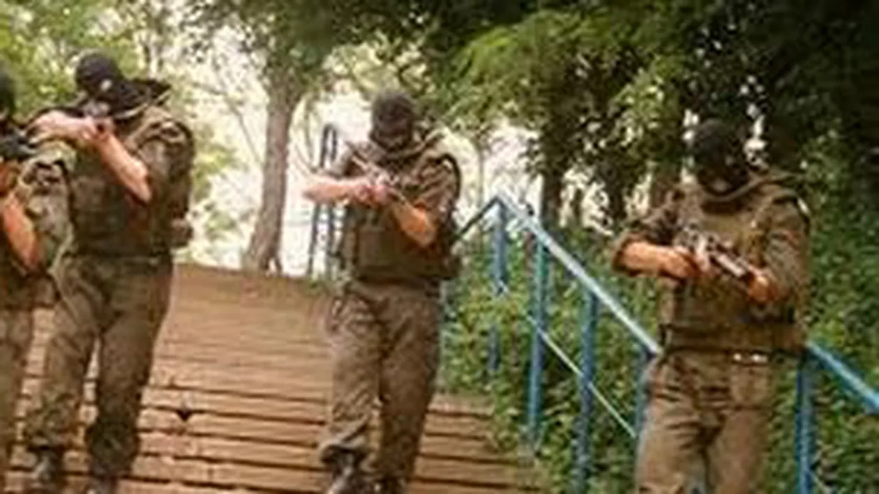 SRI-ul anihilează explozivii din coletele teroriste cu... prezervative