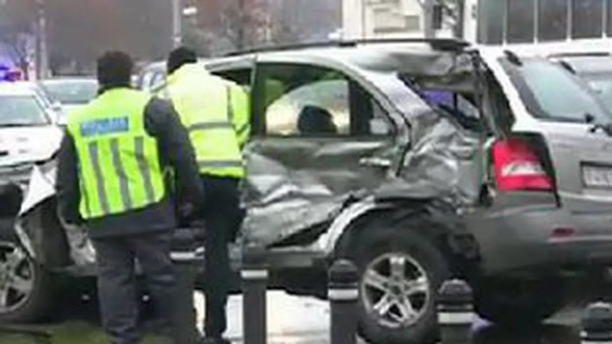 Mircea Lucescu, implicat într-un grav accident rutier în București: A suferit o contuzie toracică