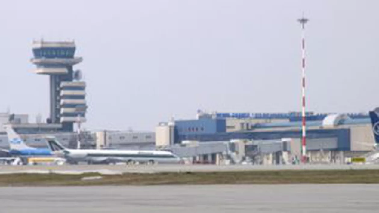 Aeroportul Otopeni este pregătit pentru condiţii de iarnă. Stocurile de materiale sunt suficiente, iar parcul de utilaje este în funcțiune